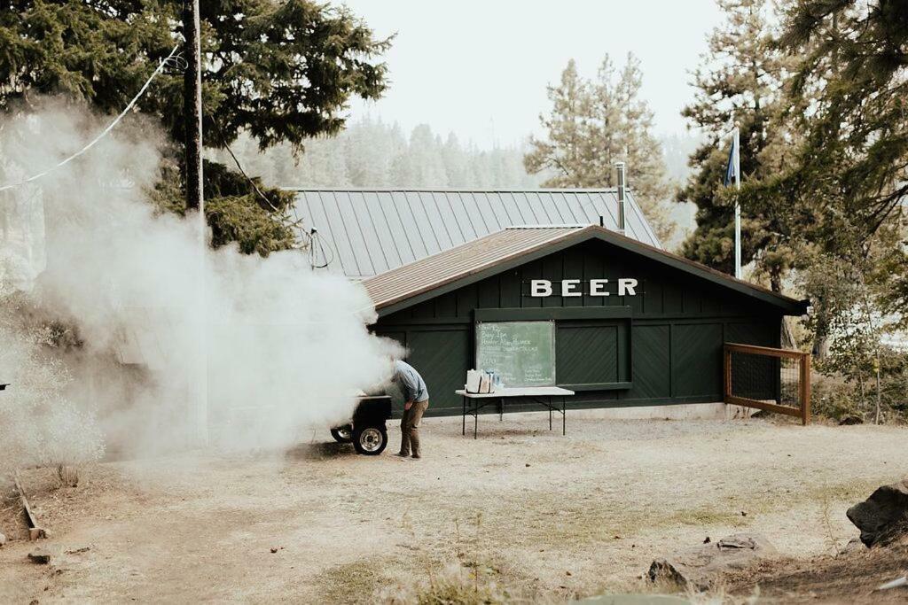 Camp Sherman The Suttle Lodge & Boathouse מראה חיצוני תמונה
